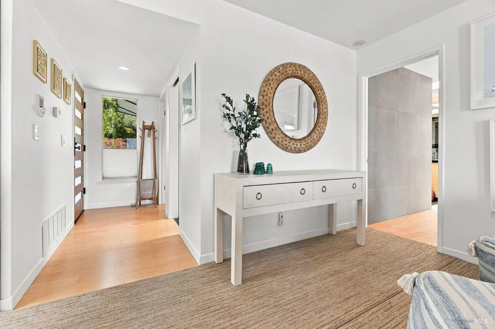 755 S Eliseo Drive ##8 Greenbrae, CA 94904