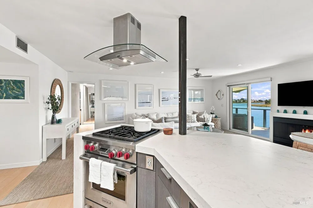 755 S Eliseo Drive ##8 Greenbrae, CA 94904