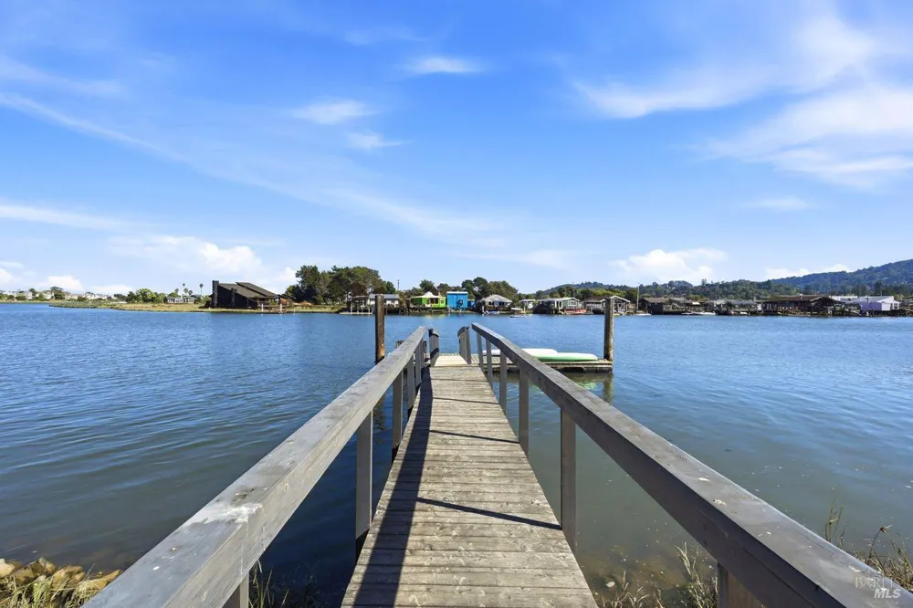 755 S Eliseo Drive ##8 Greenbrae, CA 94904