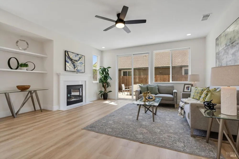 129 Picasso Drive Oakley, CA 94561