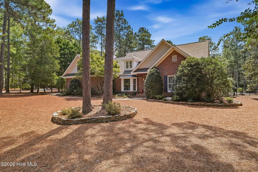 10 Ashkirk Drive Pinehurst, NC 28374