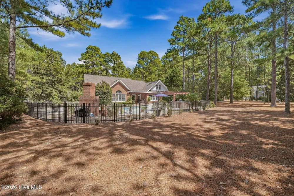 10 Ashkirk Drive Pinehurst, NC 28374