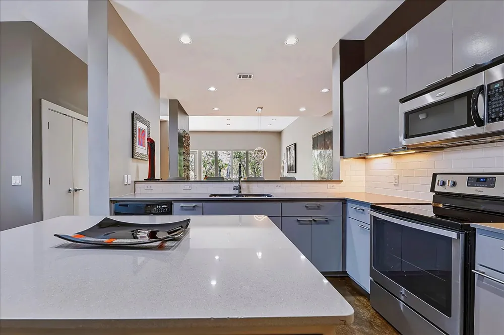 408 SAILMASTER STREET #B Lakeway, TX 78734