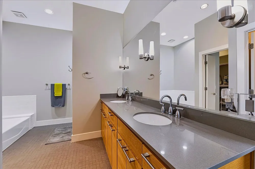 408 SAILMASTER STREET #B Lakeway, TX 78734