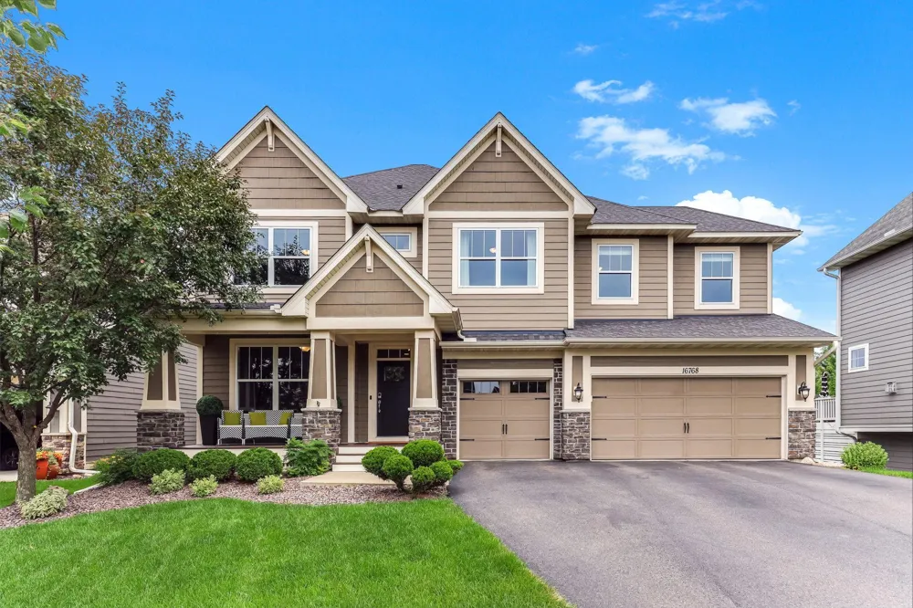 16768 Draft Horse Boulevard Lakeville, MN 55044