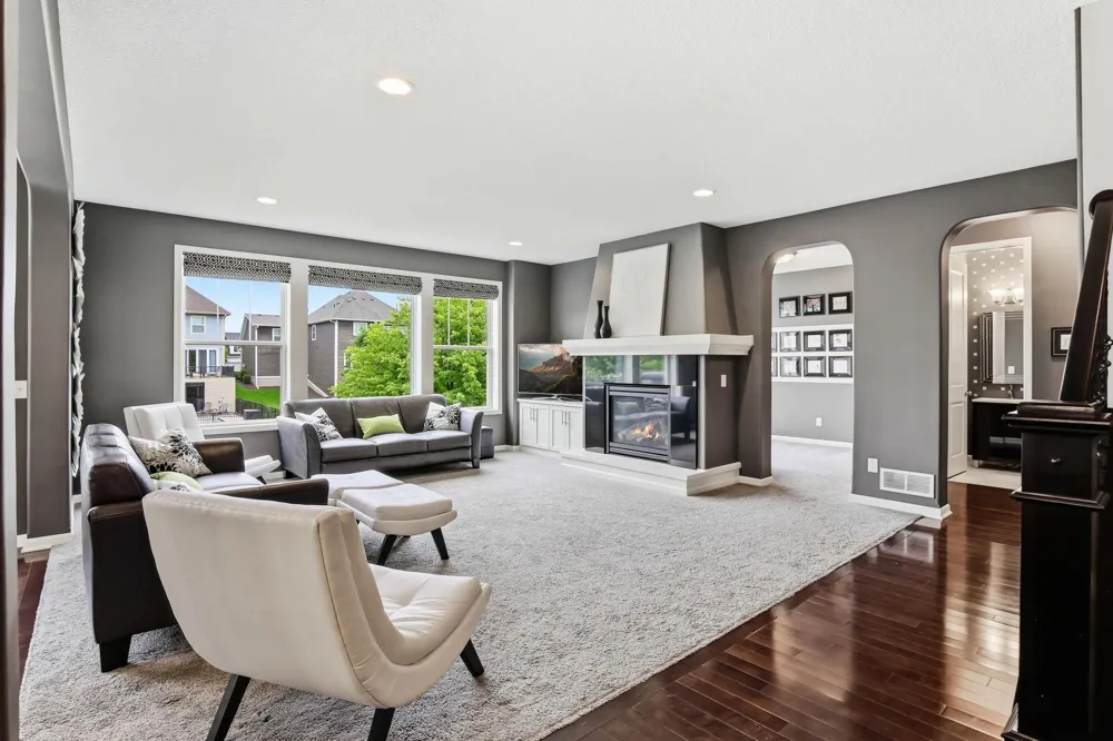 16768 Draft Horse Boulevard Lakeville, MN 55044