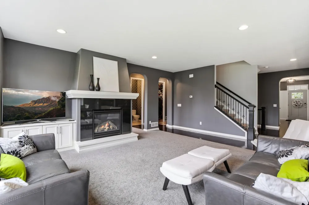 16768 Draft Horse Boulevard Lakeville, MN 55044