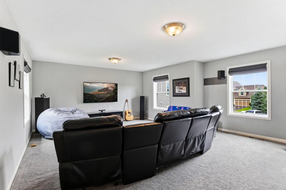 16768 Draft Horse Boulevard Lakeville, MN 55044