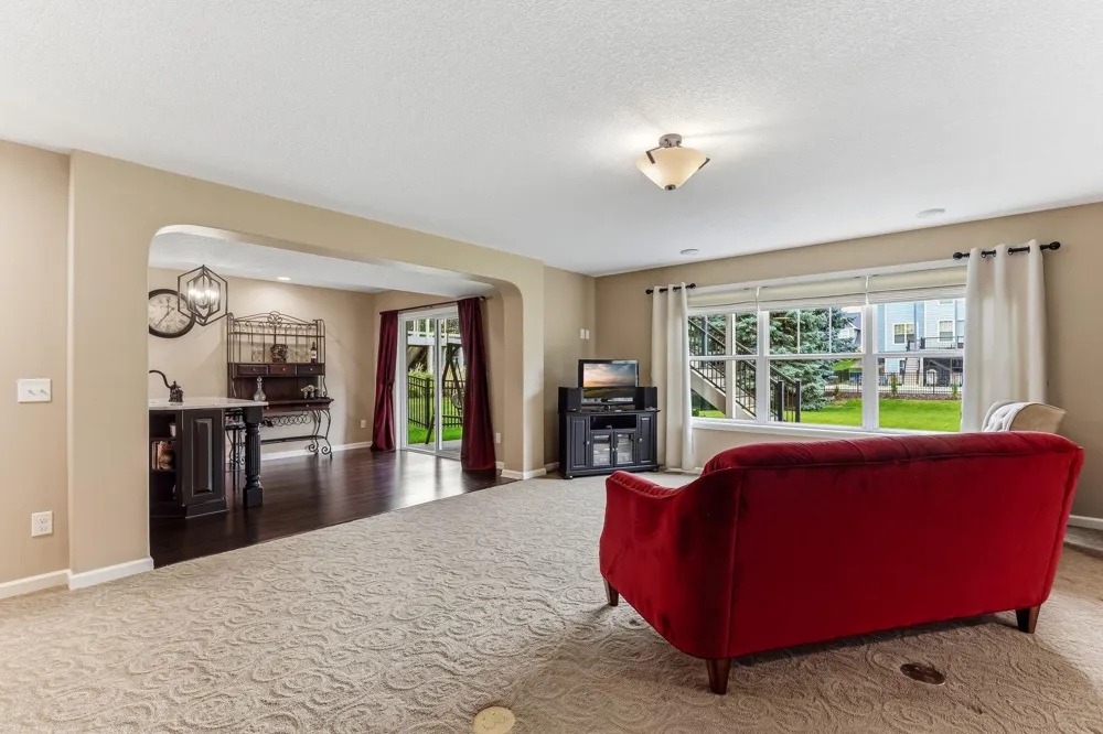 16768 Draft Horse Boulevard Lakeville, MN 55044
