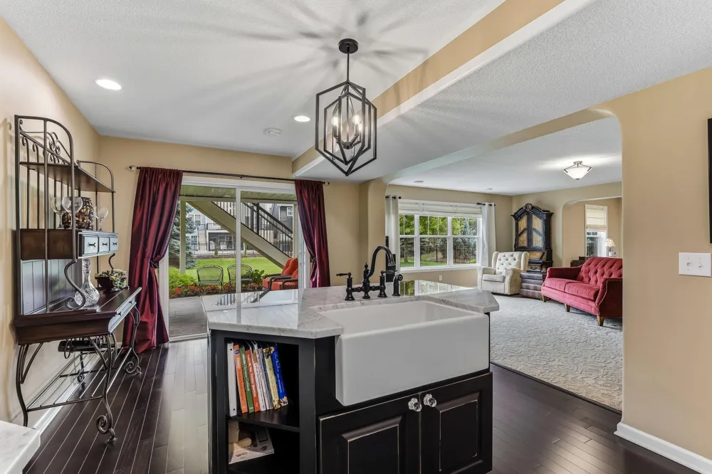 16768 Draft Horse Boulevard Lakeville, MN 55044