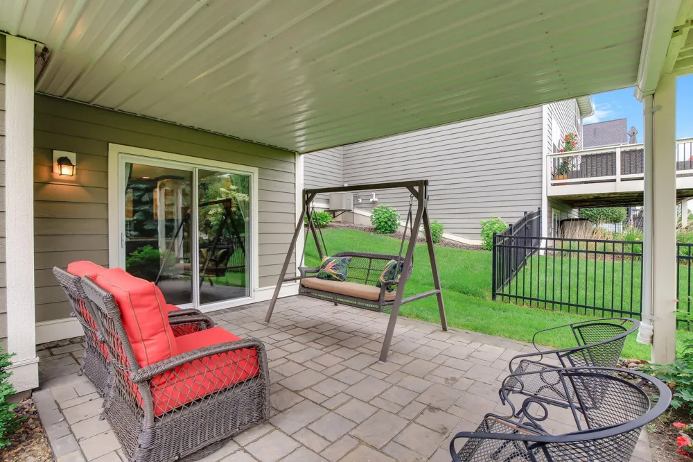 16768 Draft Horse Boulevard Lakeville, MN 55044