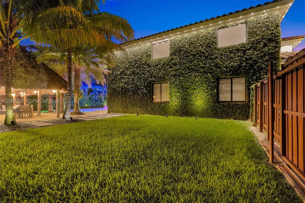 2150 NW 16th Pl Homestead, FL 33030