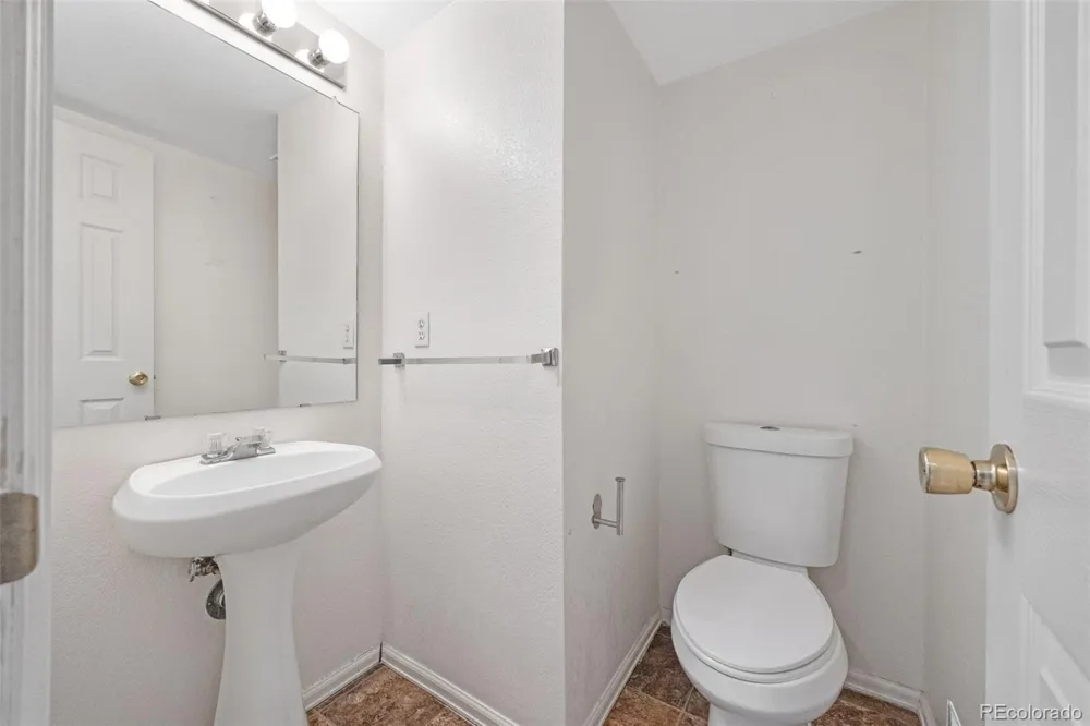 1337 S Danube Court #104 Aurora, CO 80017