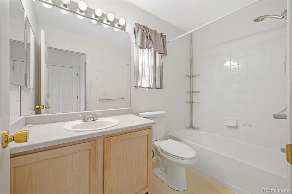 1337 S Danube Court #104 Aurora, CO 80017