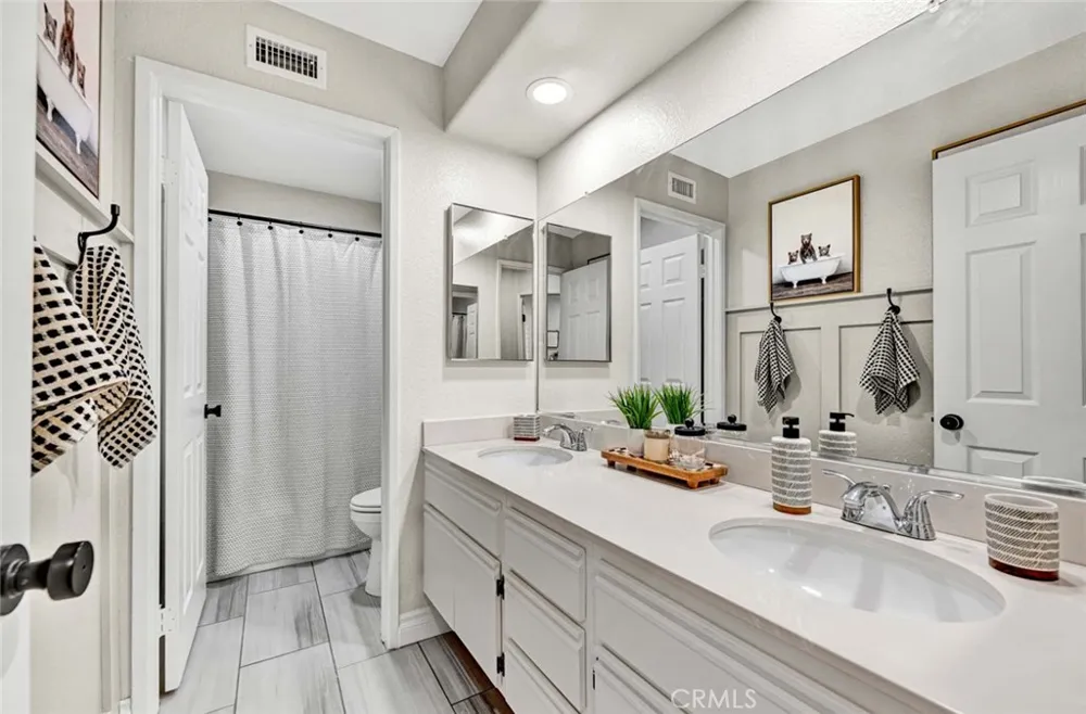 7999 E Viewrim Anaheim Hills, CA 92808