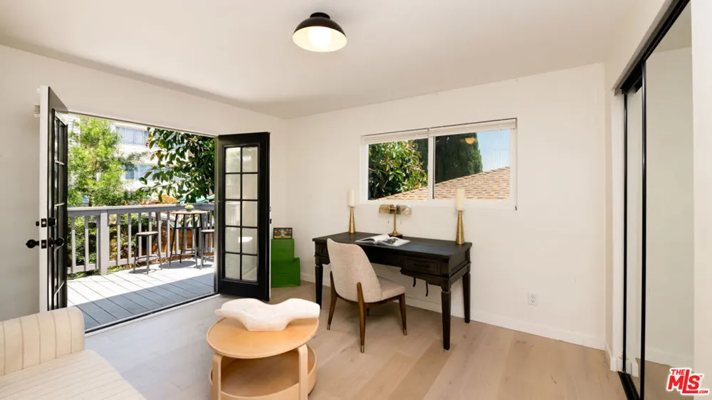 6014 Delphi Street Los Angeles, CA 90042