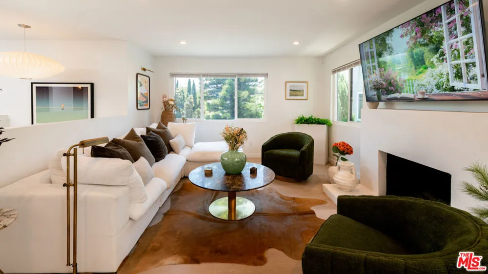 6014 Delphi Street Los Angeles, CA 90042