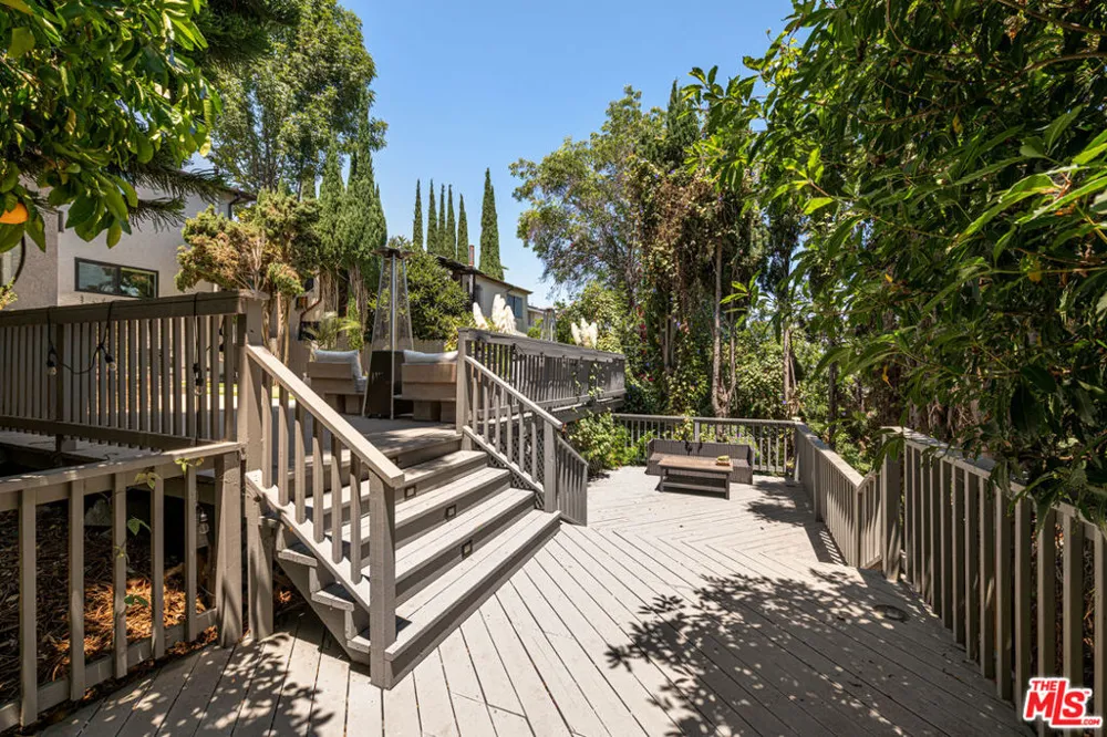 6014 Delphi Street Los Angeles, CA 90042