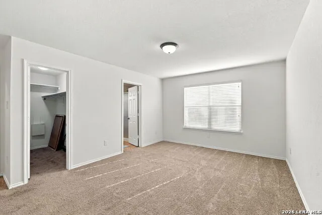 8922 VICTORIA LK San Antonio, TX 78224