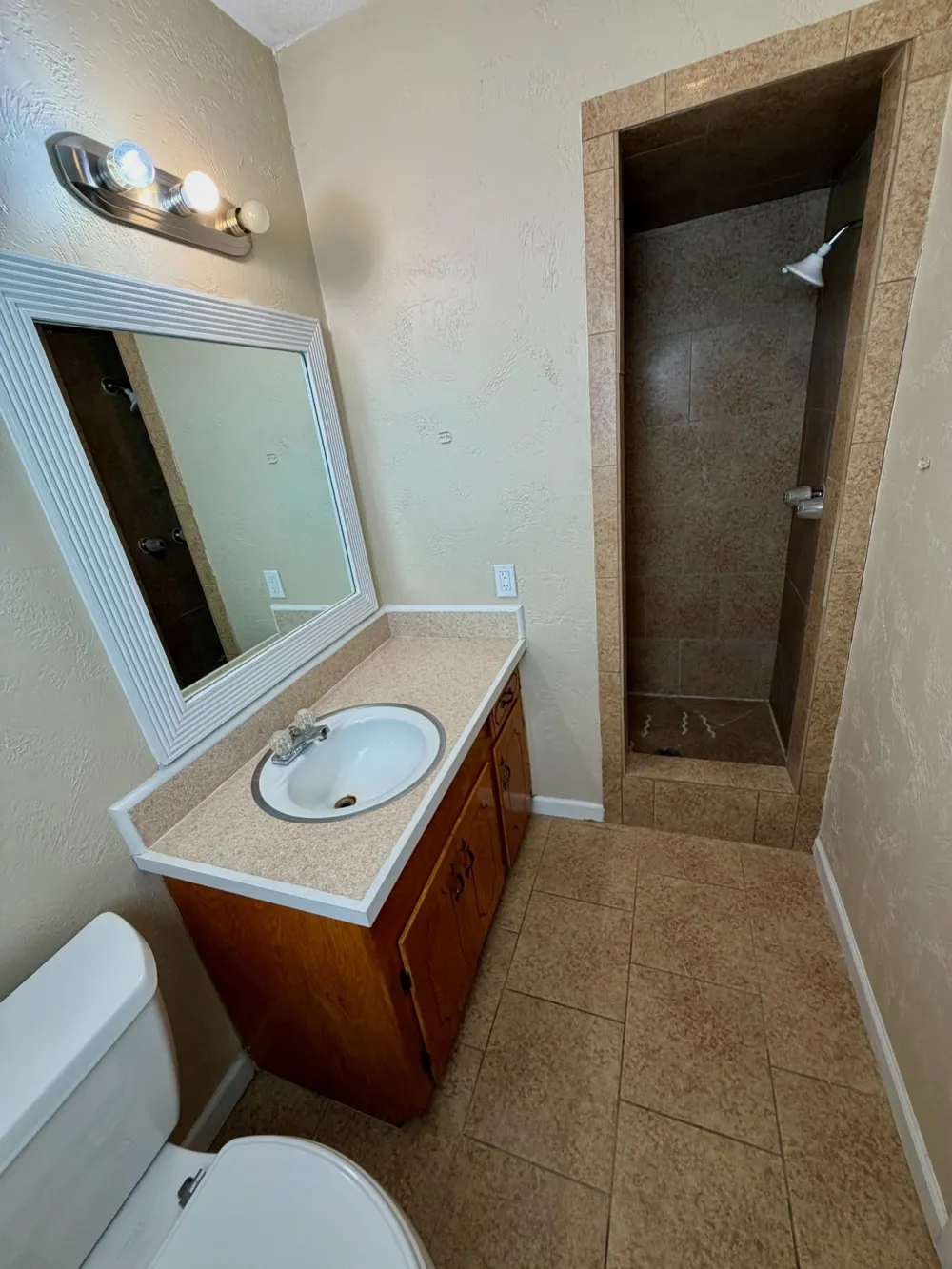 5916 Bowling Drive Watauga, TX 76148