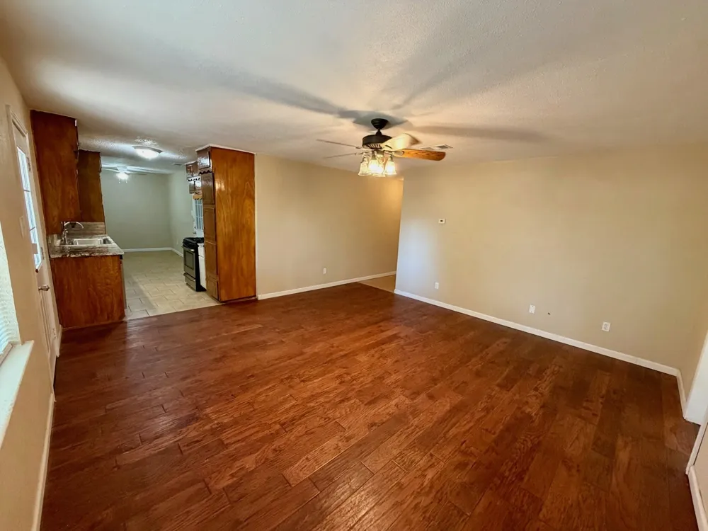 5916 Bowling Drive Watauga, TX 76148