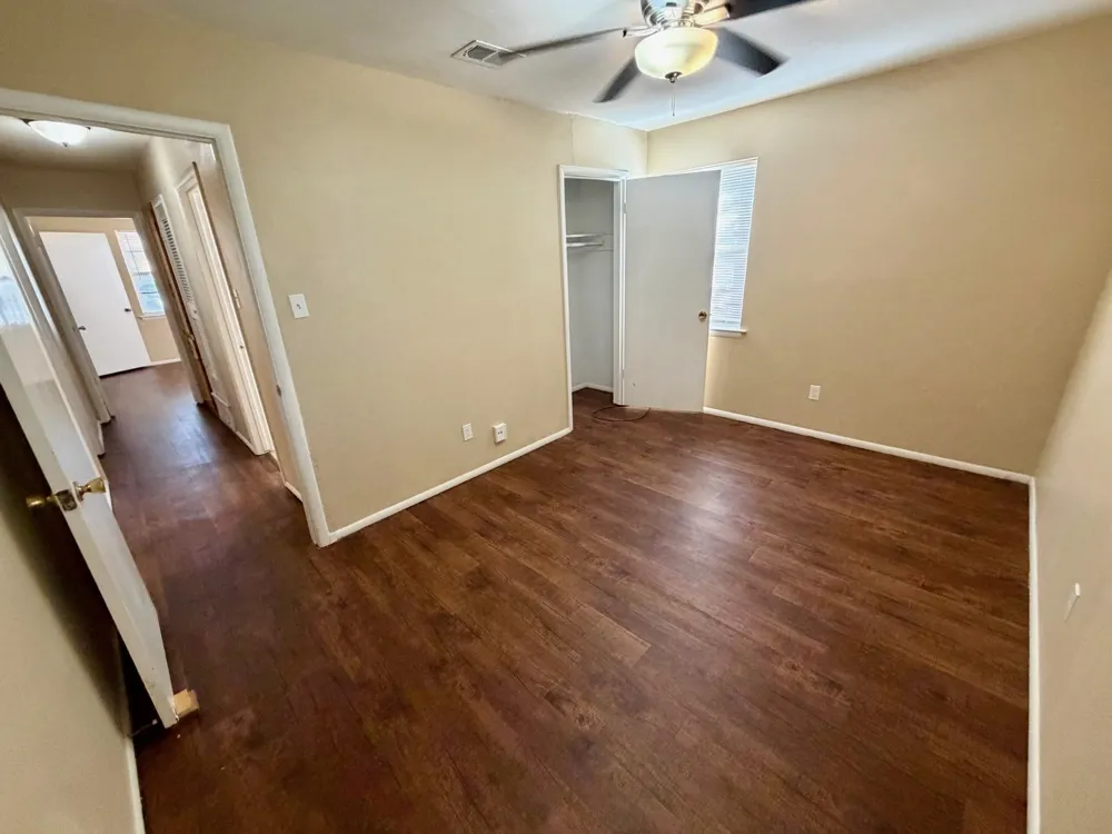 5916 Bowling Drive Watauga, TX 76148