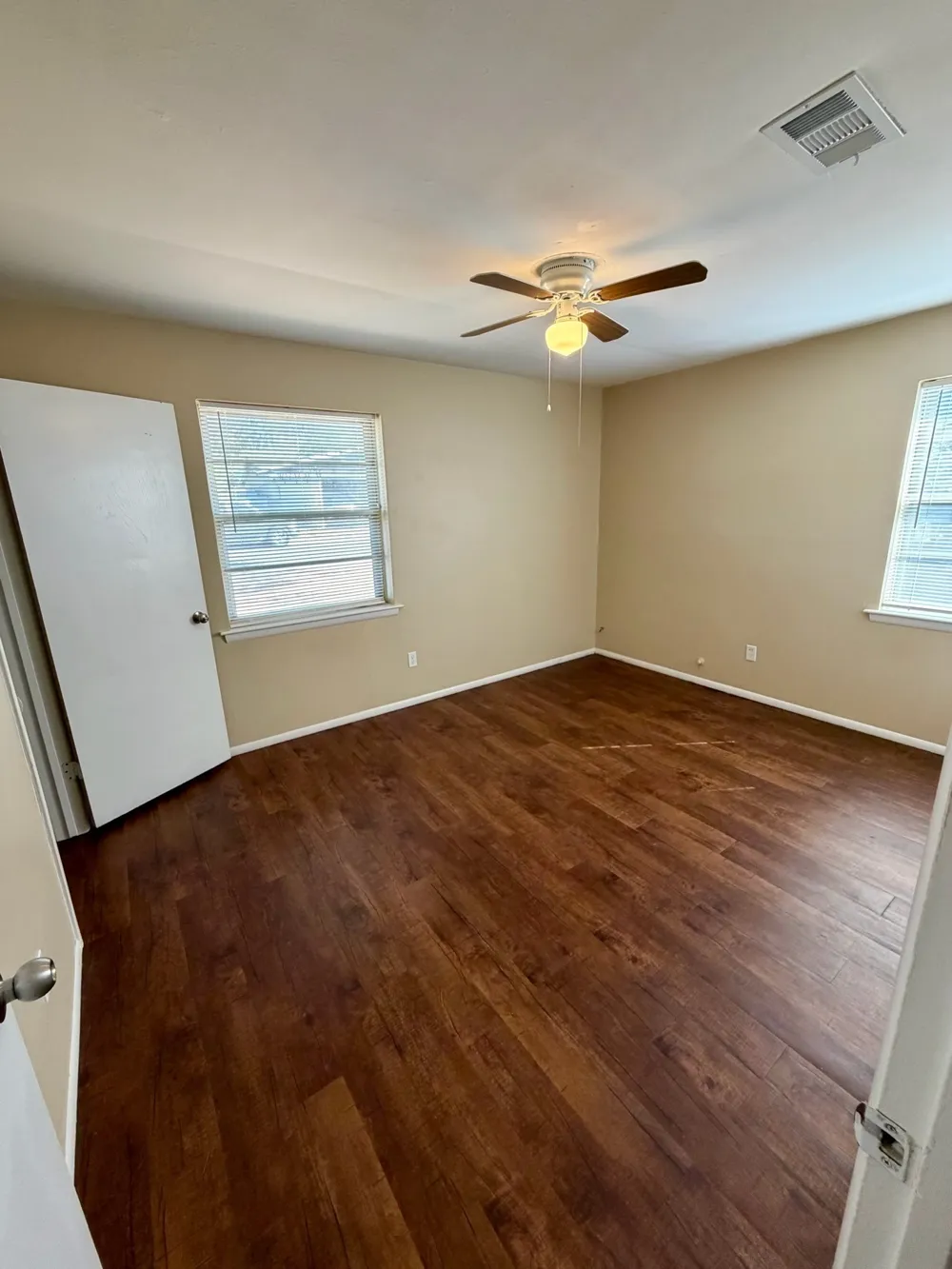 5916 Bowling Drive Watauga, TX 76148