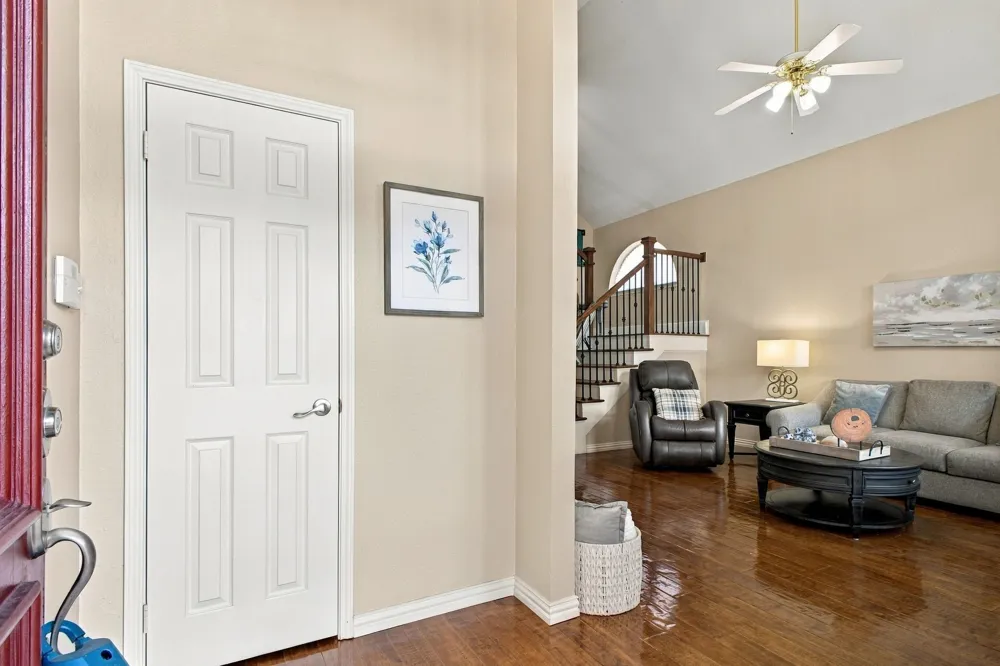 6239 Cupertino Trail Dallas, TX 75252