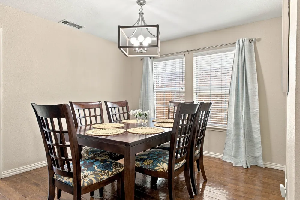 6239 Cupertino Trail Dallas, TX 75252