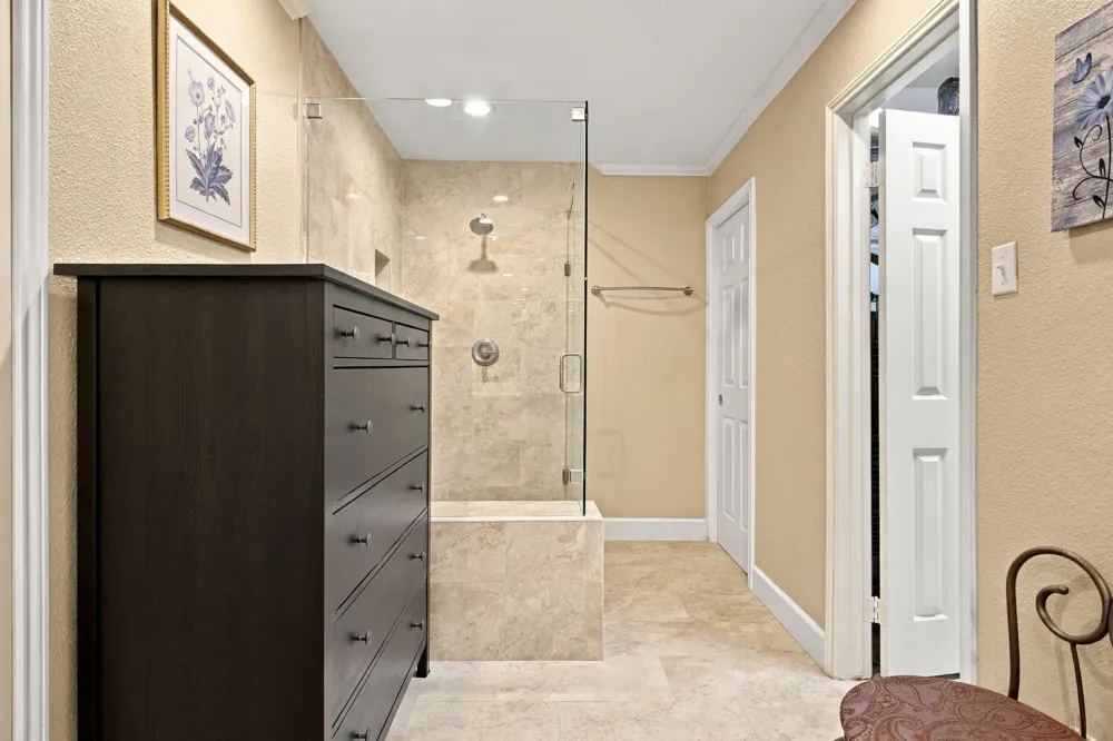 6239 Cupertino Trail Dallas, TX 75252