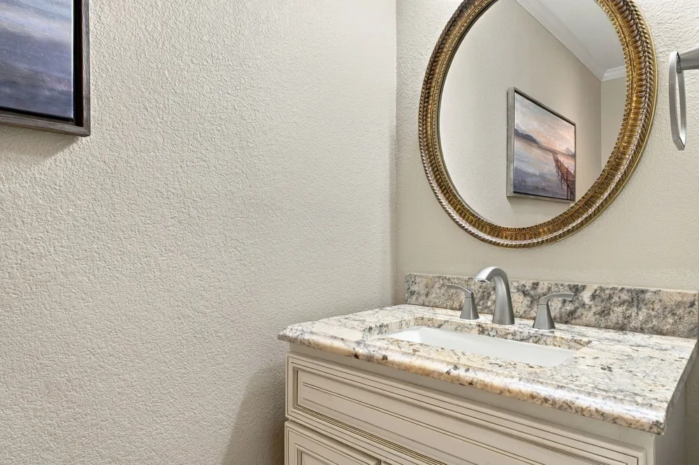 6239 Cupertino Trail Dallas, TX 75252