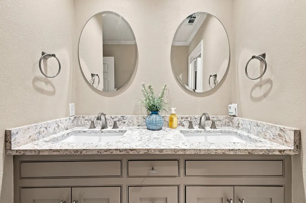 6239 Cupertino Trail Dallas, TX 75252