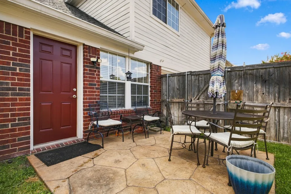 6239 Cupertino Trail Dallas, TX 75252