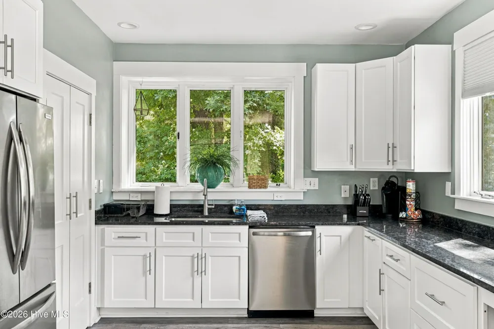 107 Tom Avenue Castle Hayne, NC 28429