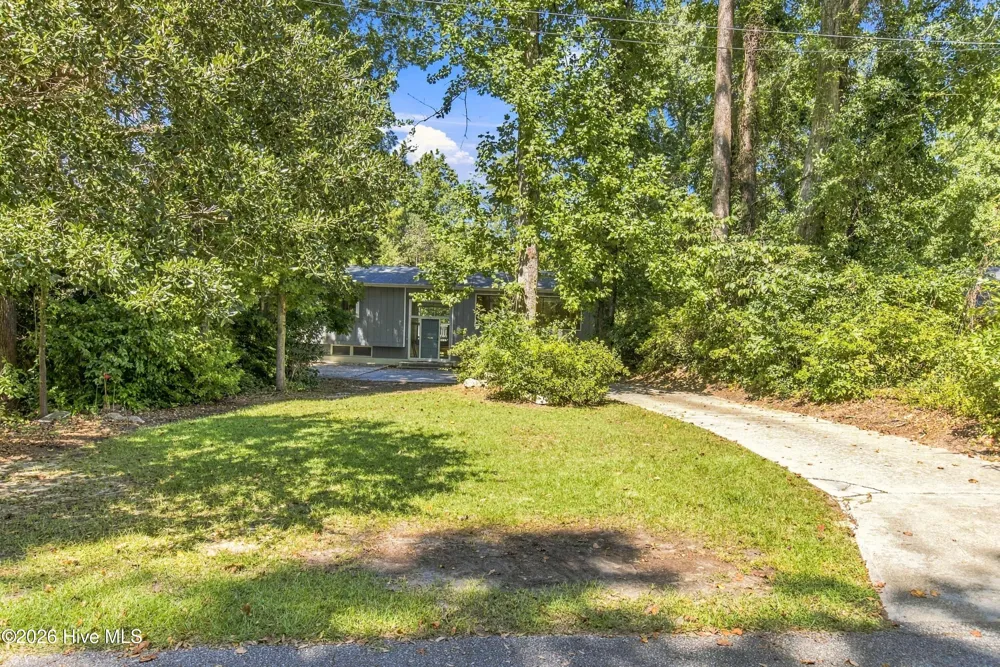 107 Tom Avenue Castle Hayne, NC 28429