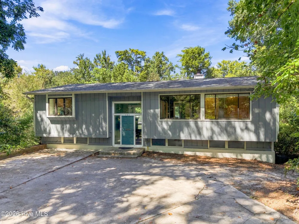 107 Tom Avenue Castle Hayne, NC 28429