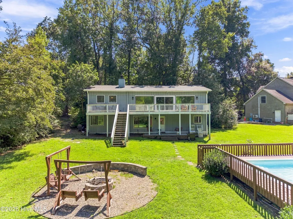 107 Tom Avenue Castle Hayne, NC 28429
