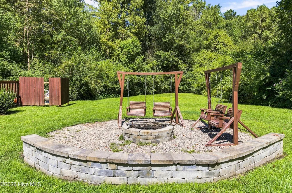 107 Tom Avenue Castle Hayne, NC 28429