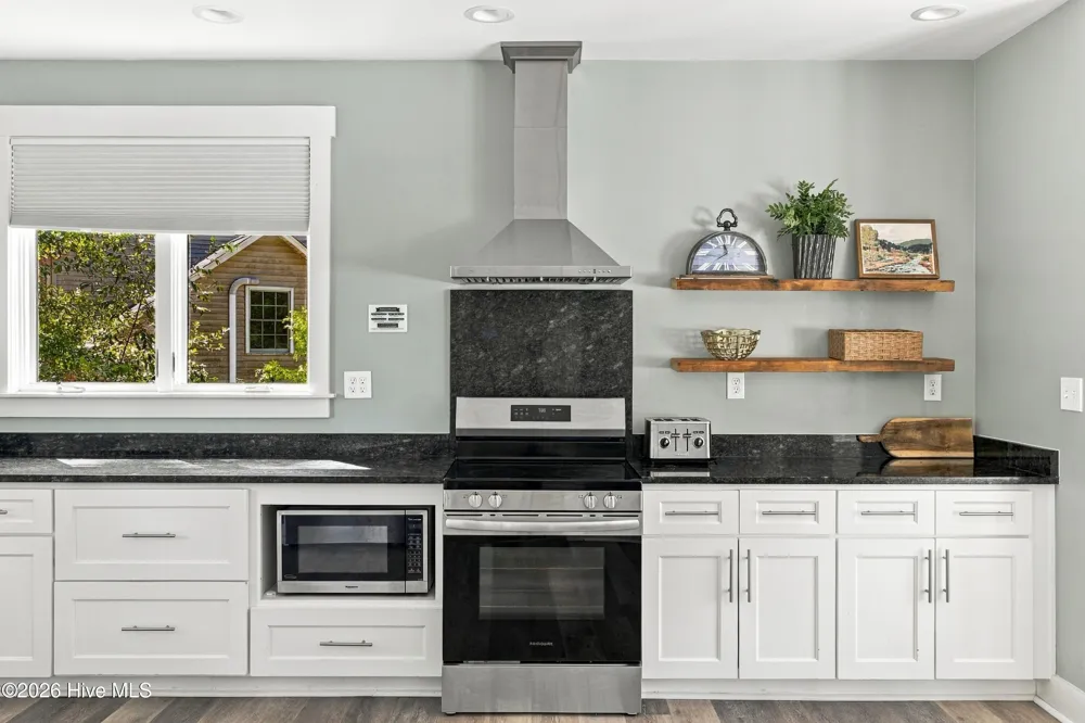 107 Tom Avenue Castle Hayne, NC 28429