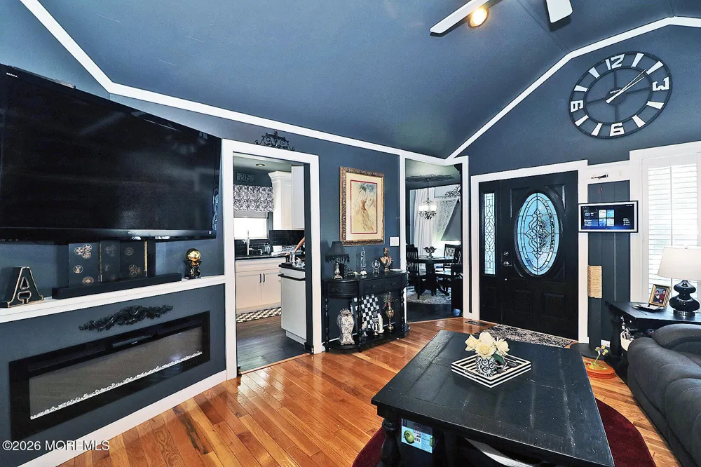 8 Keelson Drive Waretown, NJ 08758