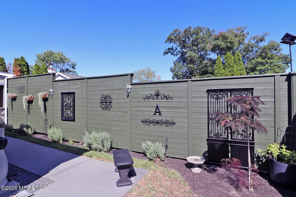 8 Keelson Drive Waretown, NJ 08758