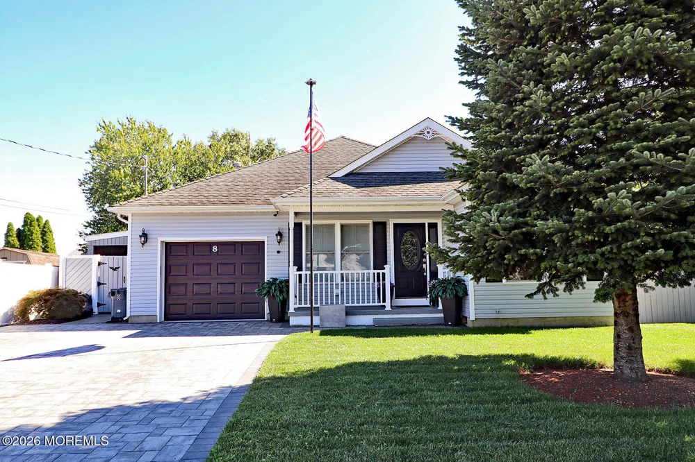 8 Keelson Drive Waretown, NJ 08758