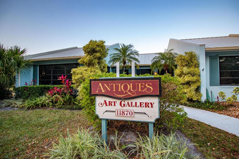 6088 SE CROOKED OAK AVENUE Hobe Sound, FL 33455