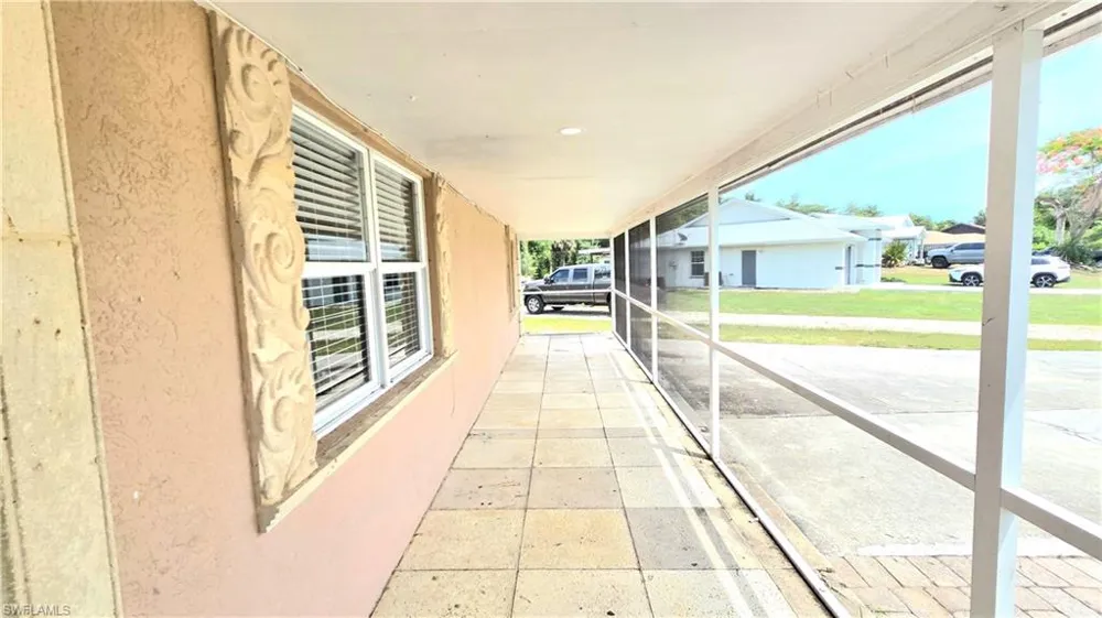 5529 Hardee Street Naples, FL 34113