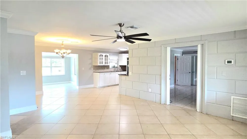 5529 Hardee Street Naples, FL 34113