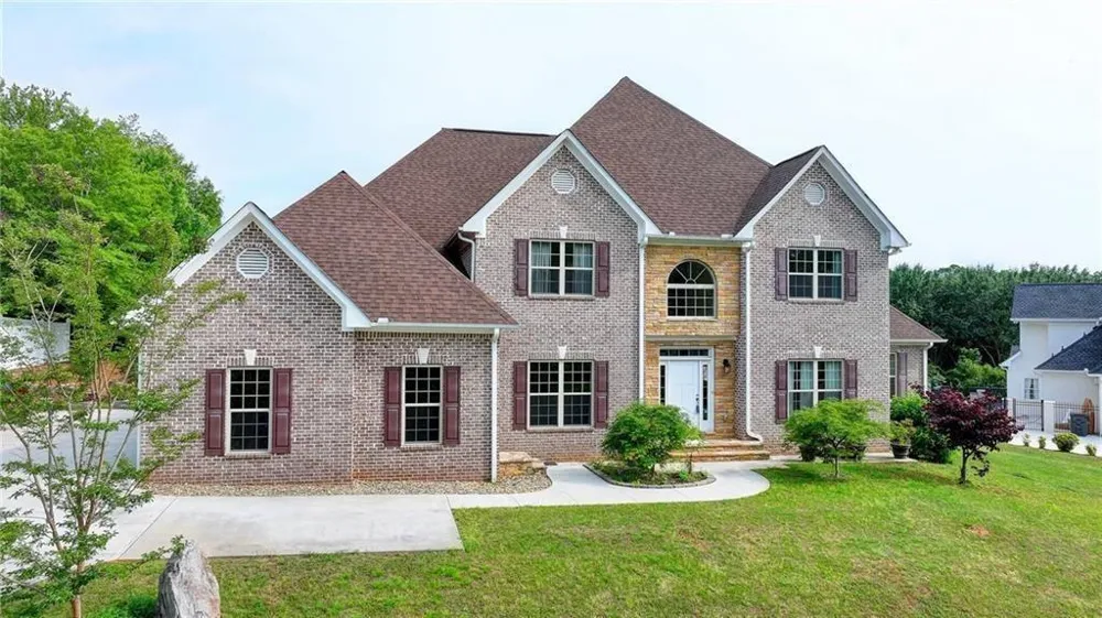 2204 Sidney Drive Gainesville, GA 30506
