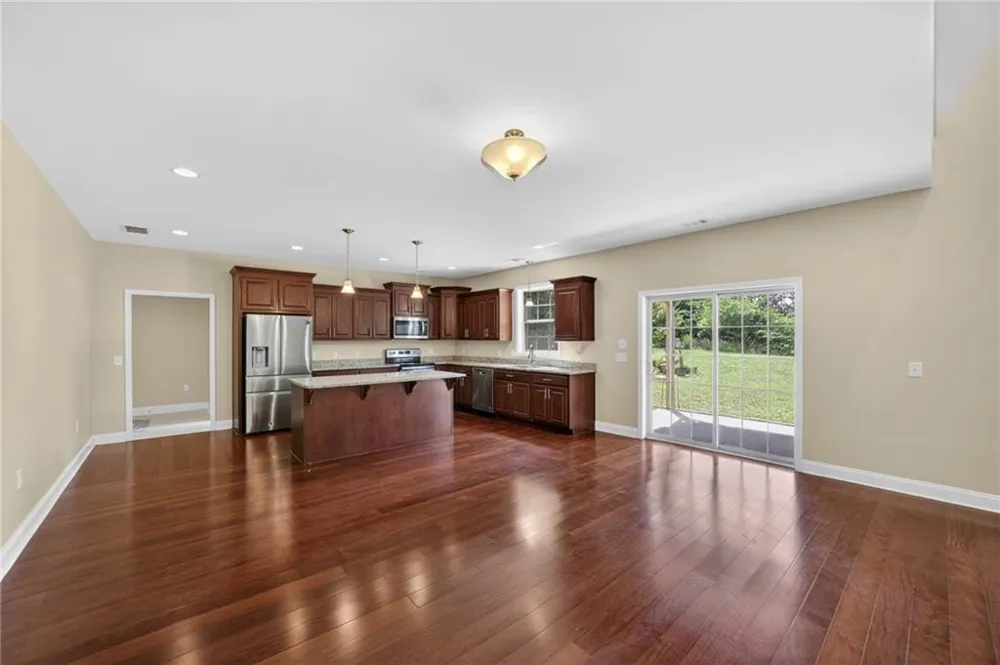 2204 Sidney Drive Gainesville, GA 30506
