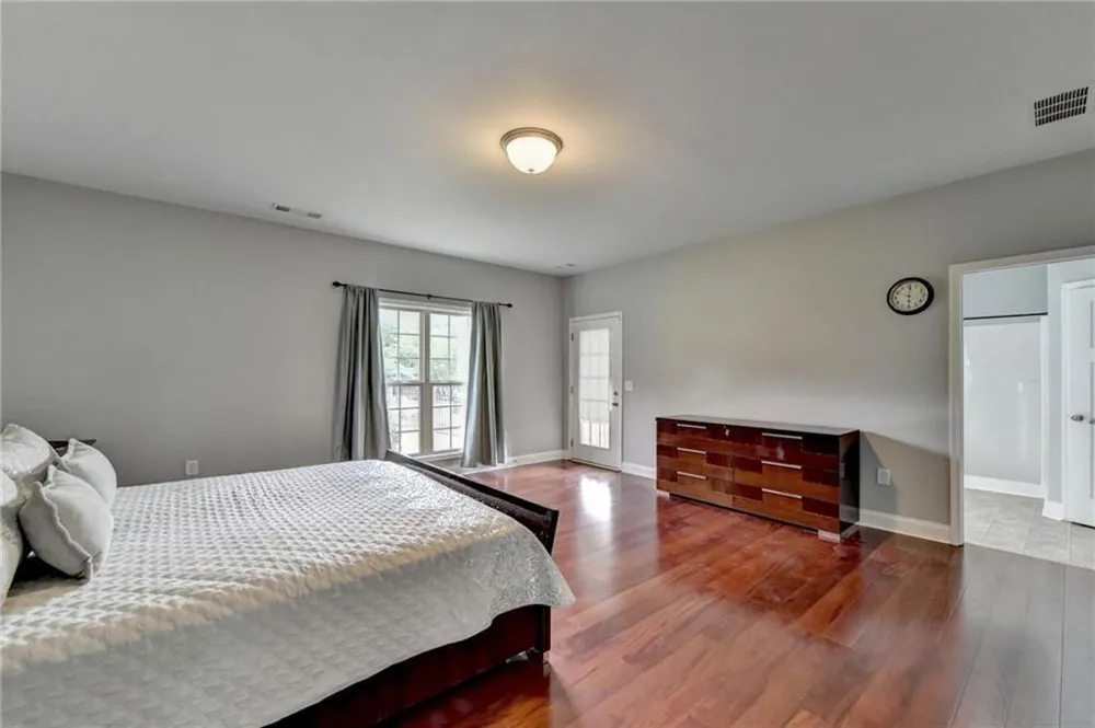 2204 Sidney Drive Gainesville, GA 30506