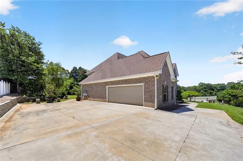 2204 Sidney Drive Gainesville, GA 30506