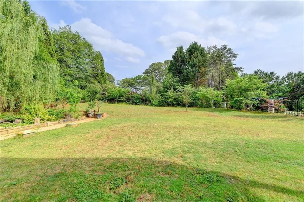 2204 Sidney Drive Gainesville, GA 30506